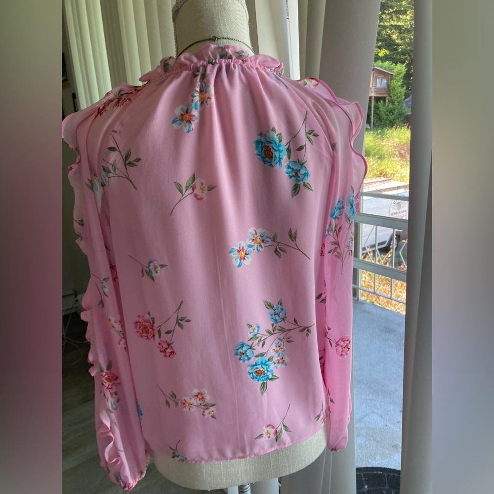 1.State blouse. - Picture 5 of 9